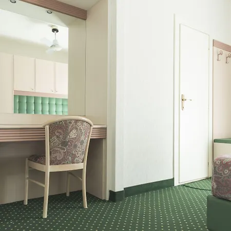 Hotel Cambridge 4*